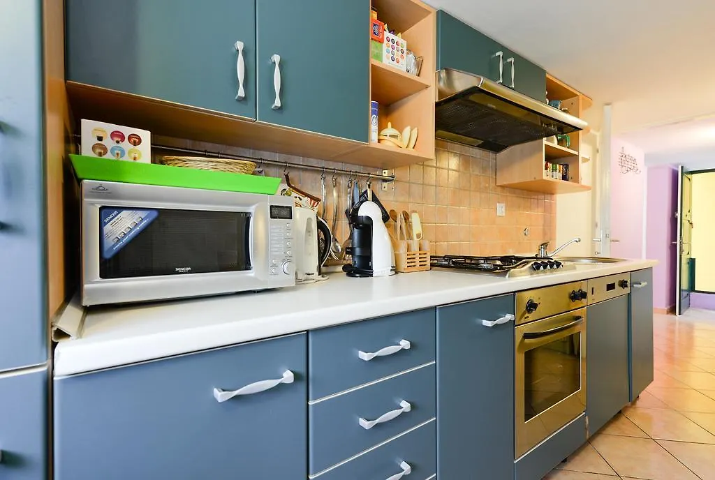 Apartment Mirana With Garden And Free Parking 자다르