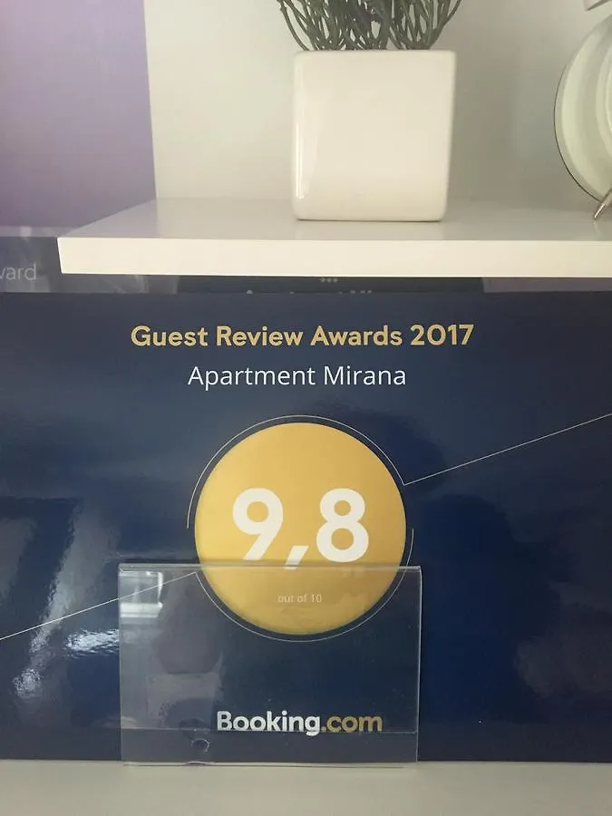 Apartment Mirana With Garden And Free Parking 자다르