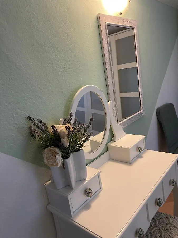 Apartment Mirana With Garden And Free Parking Zadar