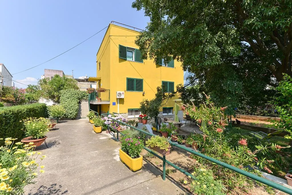 Apartment Mirana With Garden And Free Parking Zadar Croatia